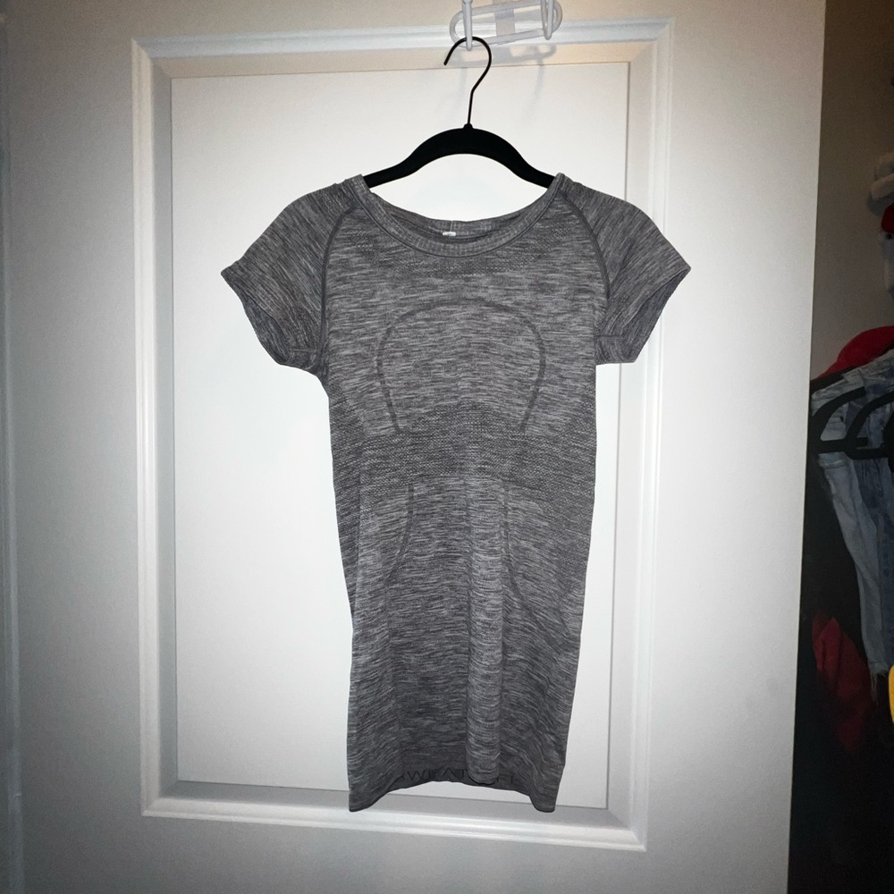 Lululemon Swiftly Tech Short-Sleeve 2.0